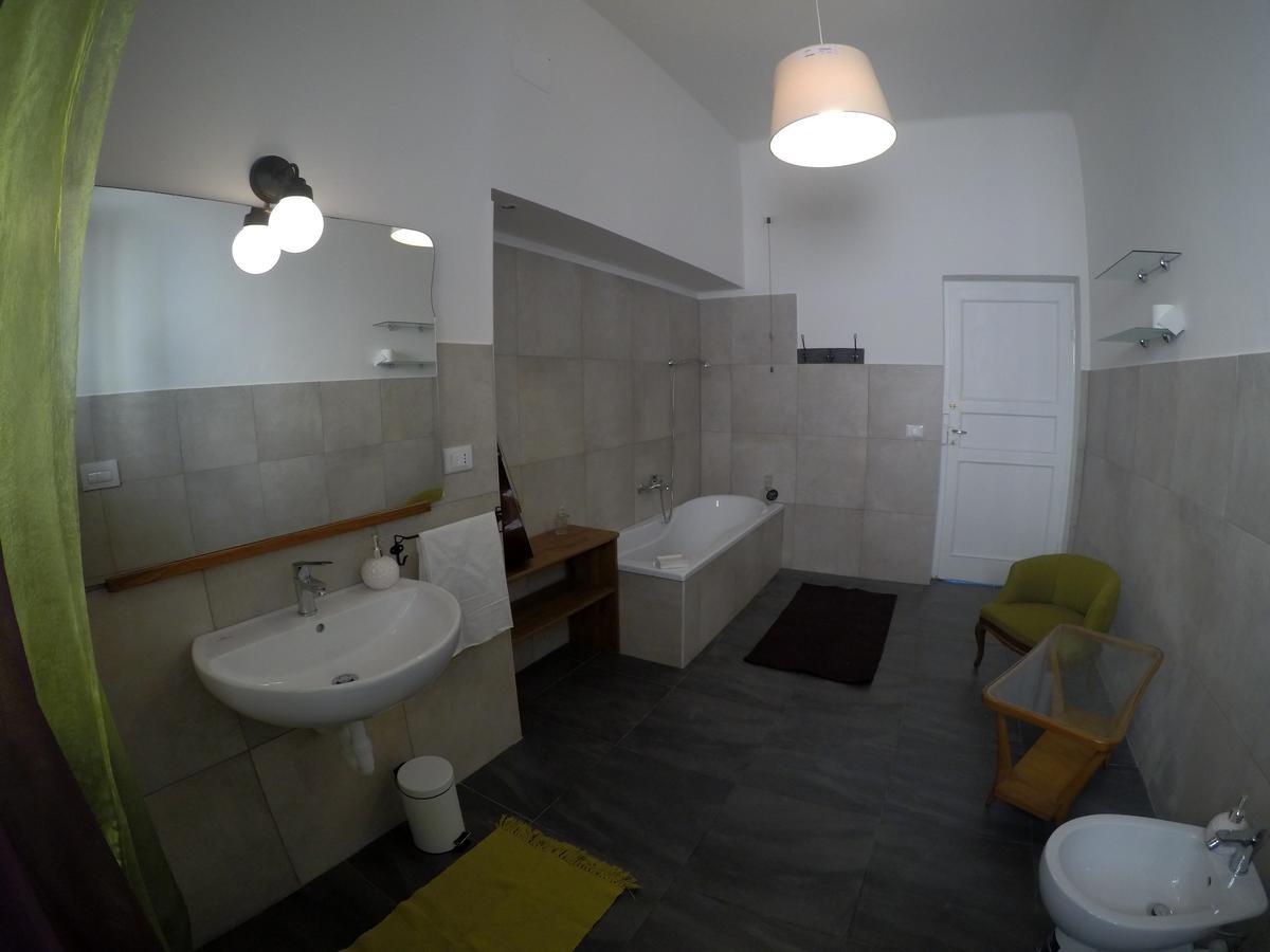 B&B Al Fronte Del Porto Cenova Dış mekan fotoğraf