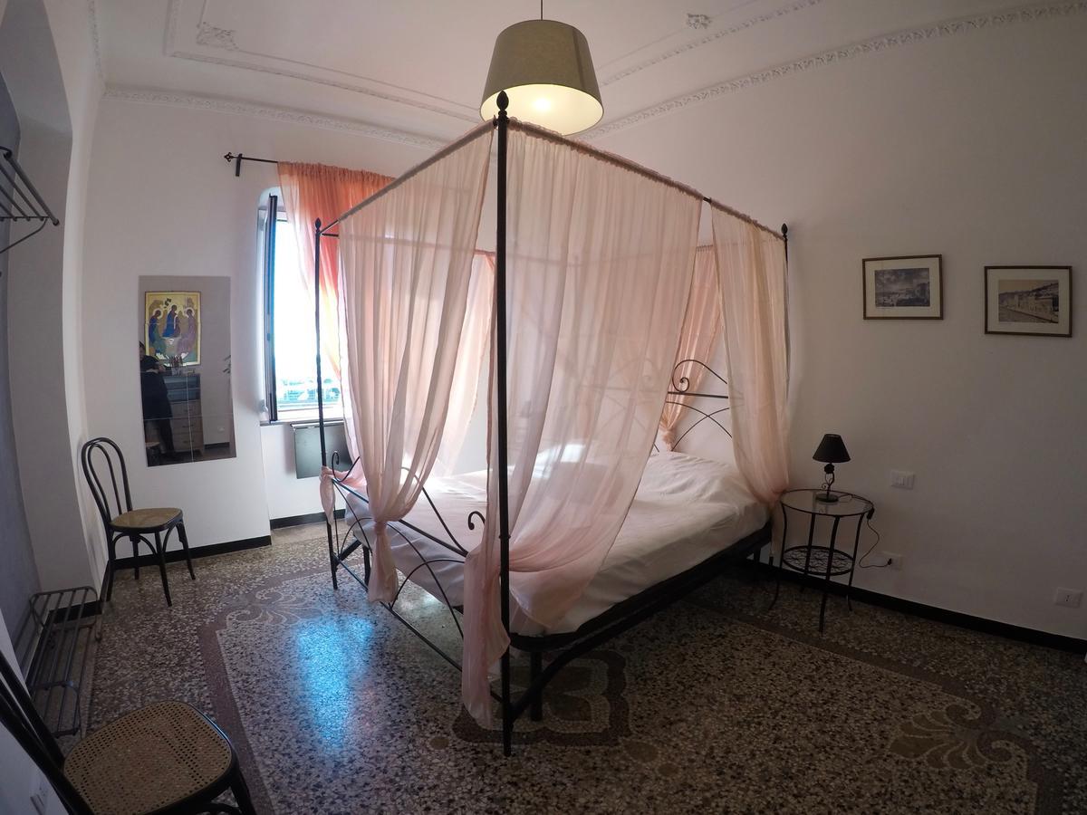 B&B Al Fronte Del Porto Cenova Dış mekan fotoğraf
