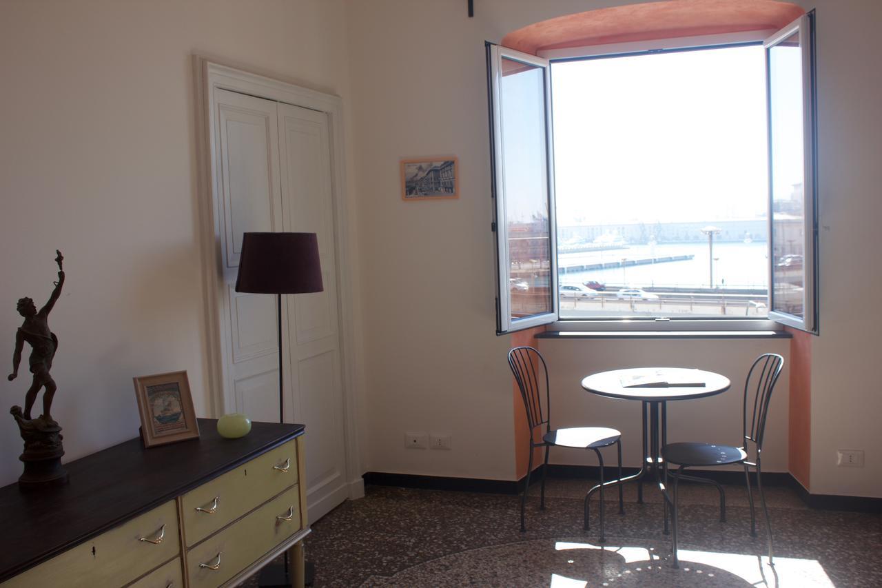 B&B Al Fronte Del Porto Cenova Dış mekan fotoğraf