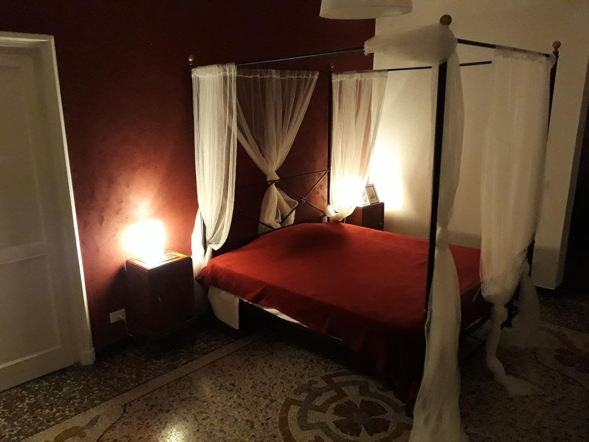 B&B Al Fronte Del Porto Cenova Dış mekan fotoğraf